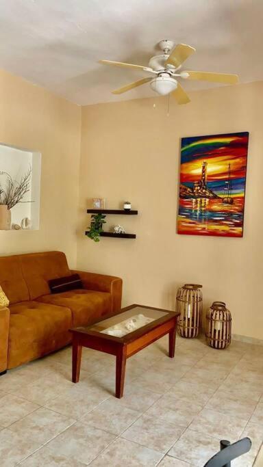 Beachfront Apartment With Swimming Pool. One Bedroom Celestun Esterno foto